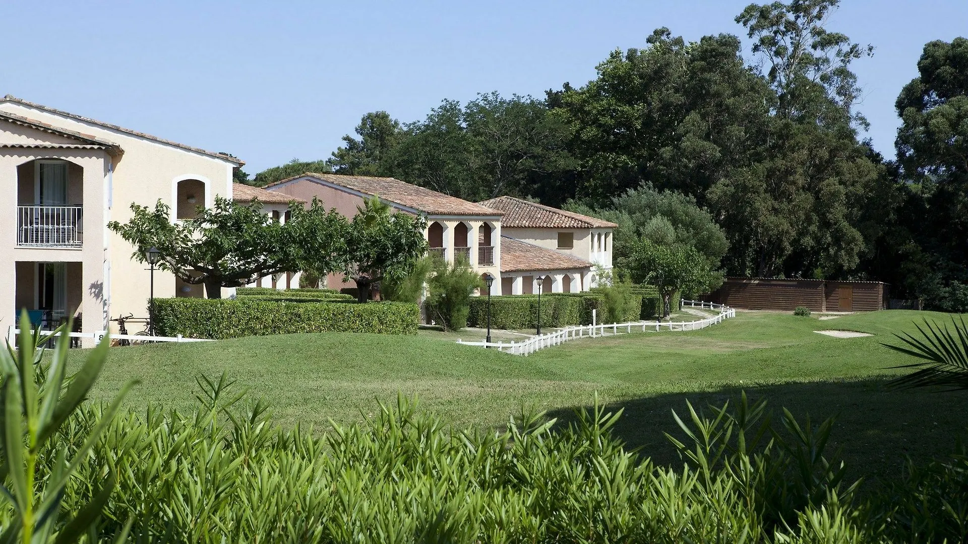 Appart hôtel Résidence Pierre&Vacances Les Parcs de Grimaud